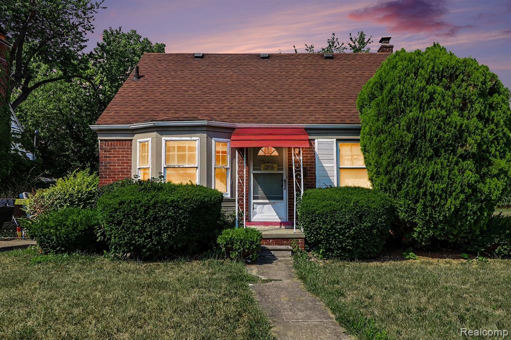 16299 Manning Street — photo