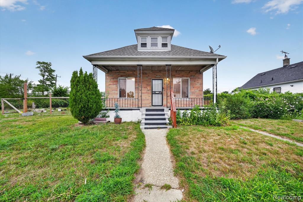 13238 Mitchell Street — photo