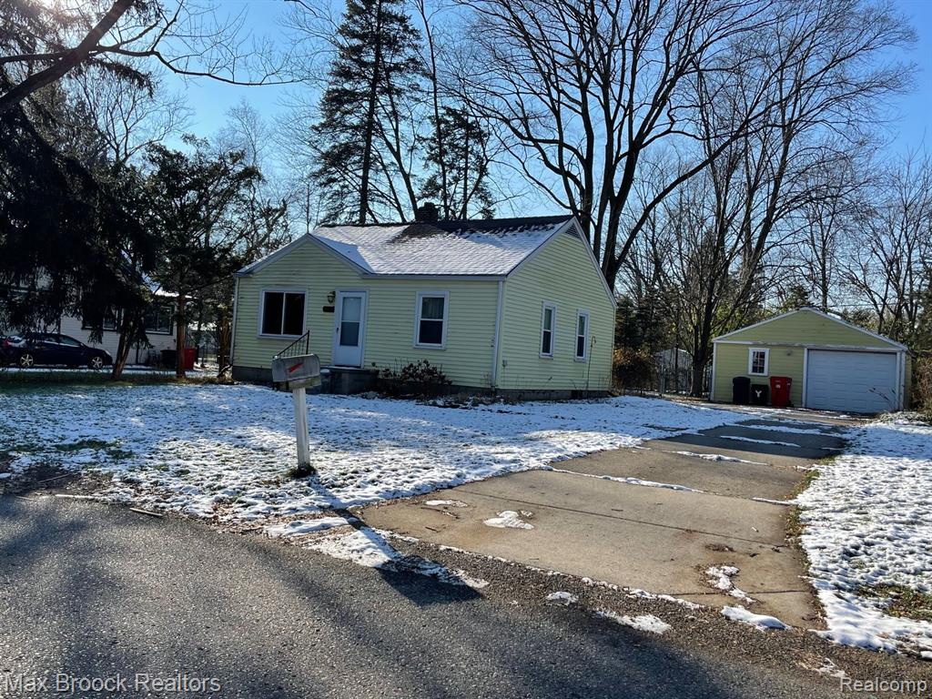 30753 Marshall Street — photo