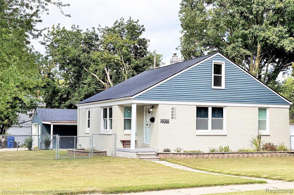 16503 Five Points Street — photo
