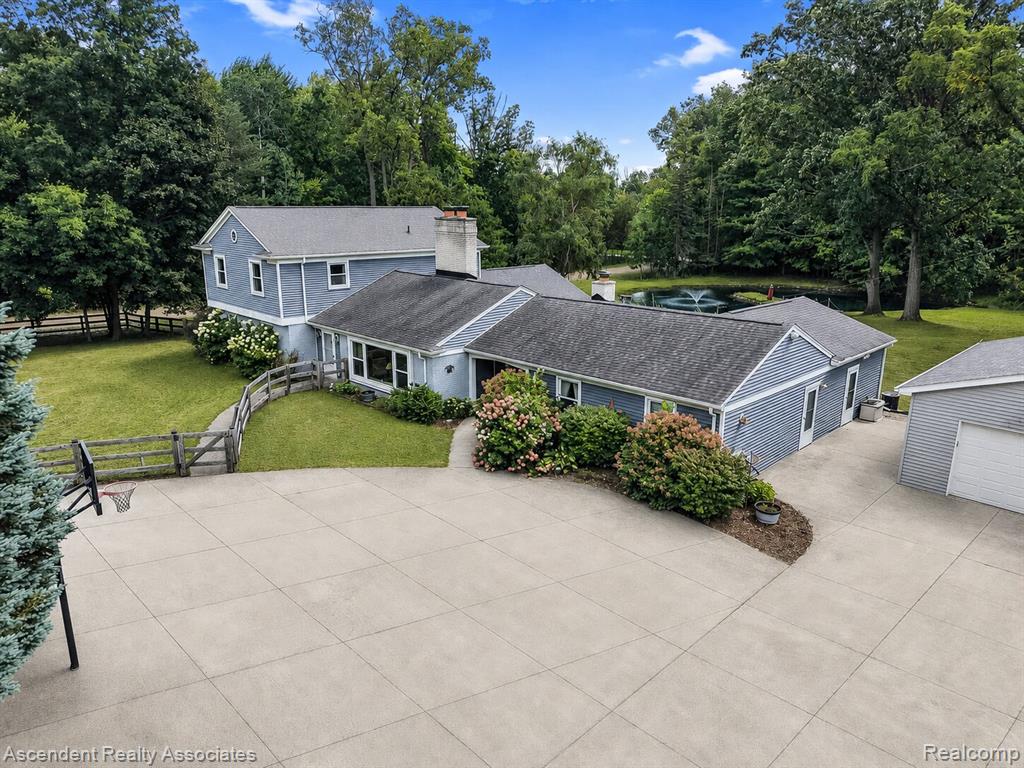 6157 Blue Beech Court — photo