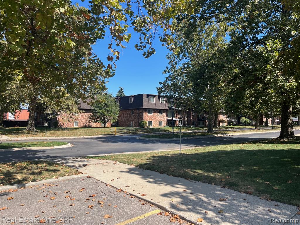 311 Riviera Drive — photo