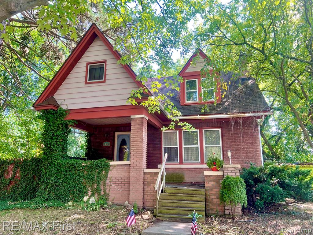 1441 Catalpa Drive — photo