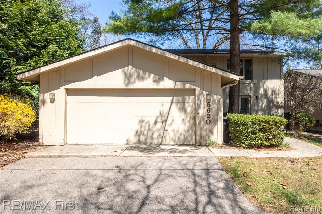 6620 Red Cedar Lane — photo