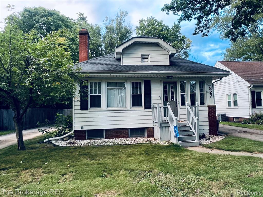 827 E Main Street — photo
