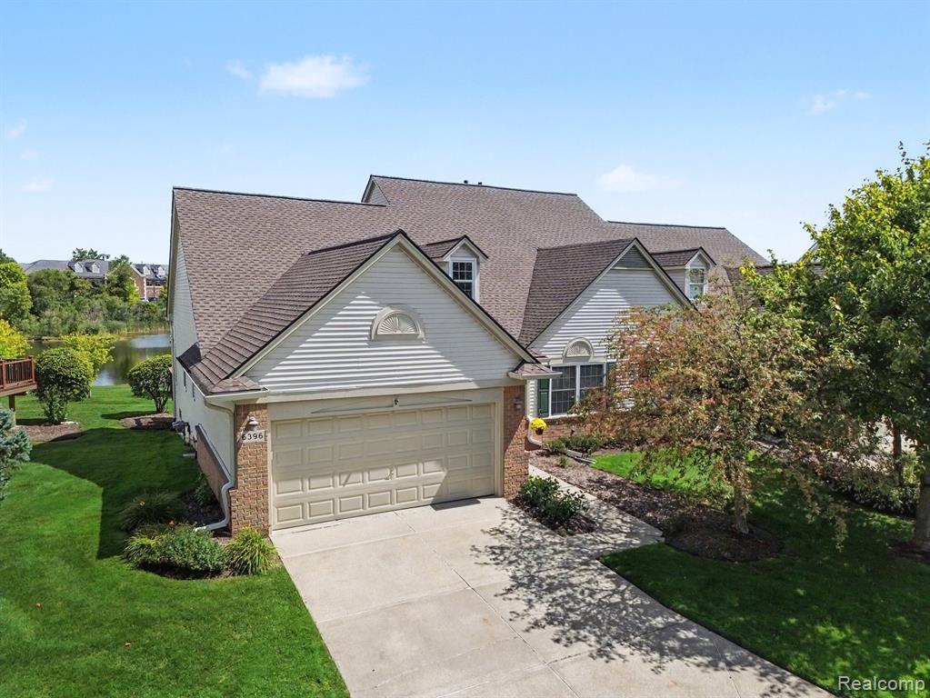 6396 Heron Park Way — photo