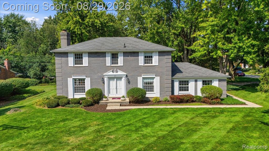 487 Henley Drive — photo