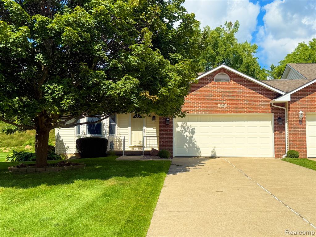 7366 Cross Creek Drive — photo