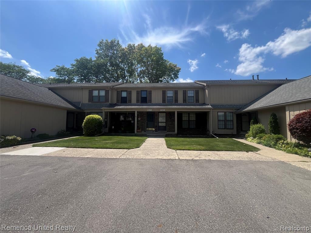 31621 Green Meadow Lane — photo