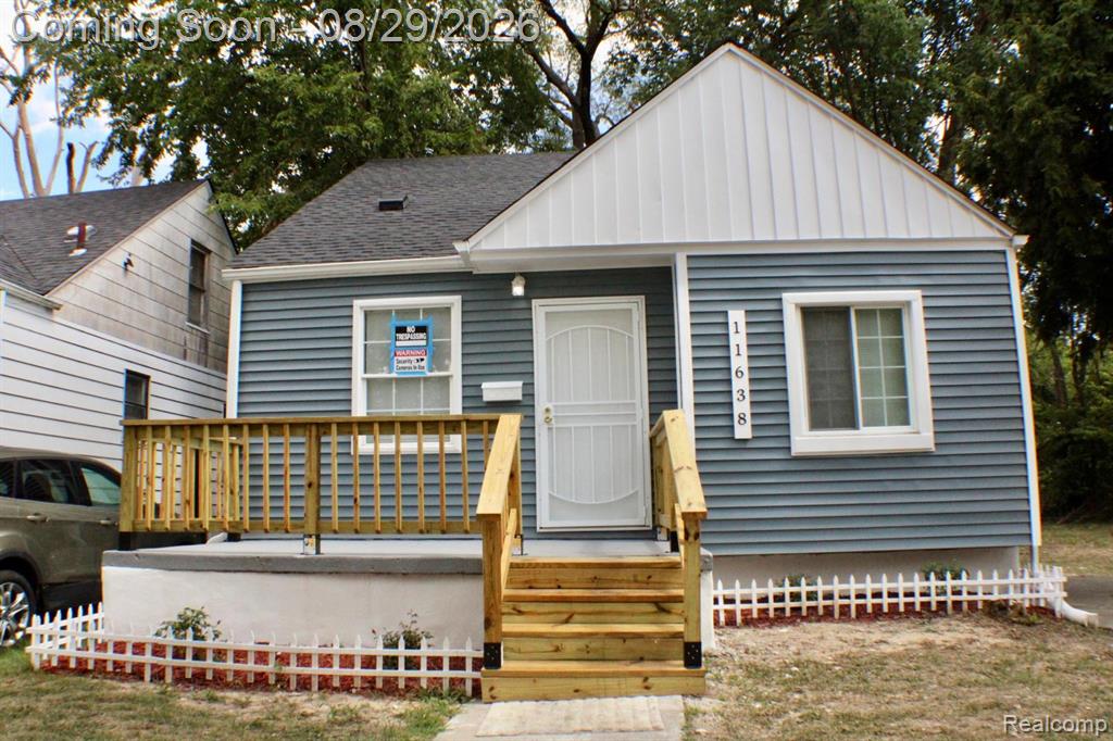 11638 Montrose Street — photo