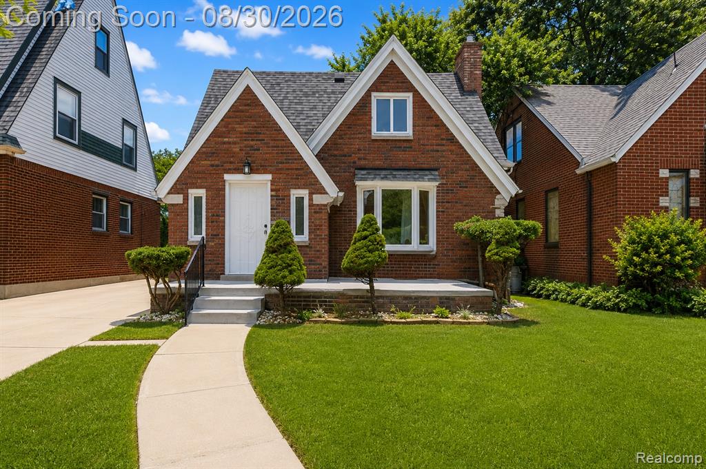 13641 Cloverlawn Street — photo