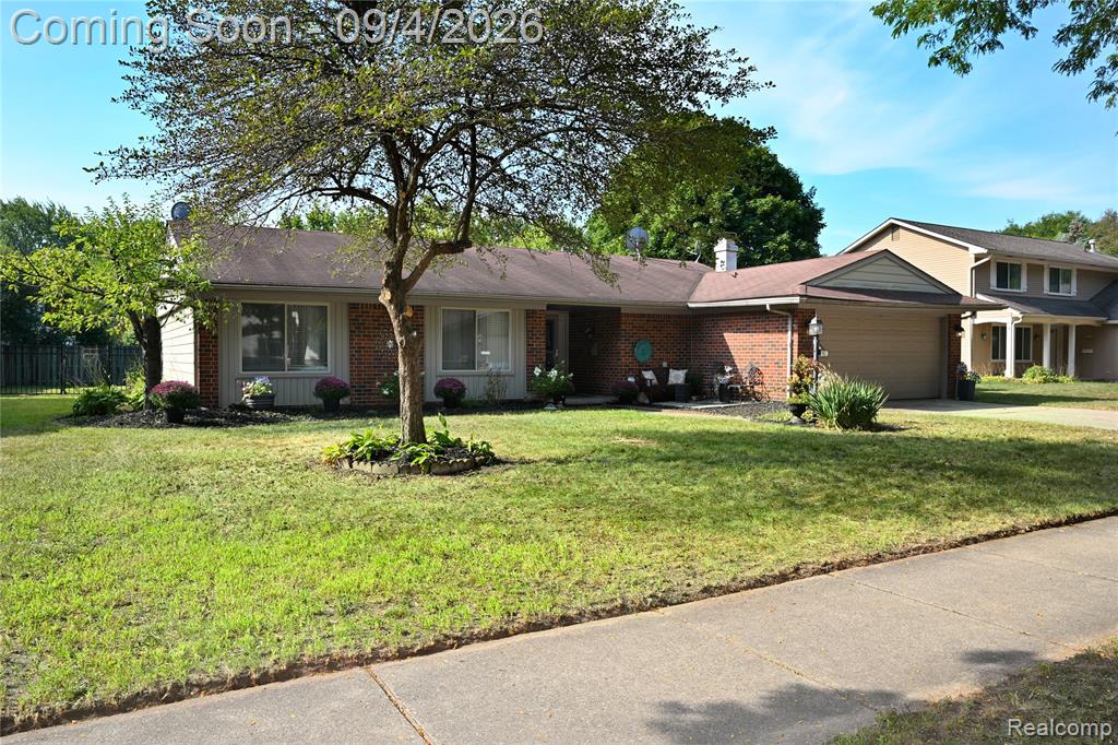 668 Randall Drive — photo