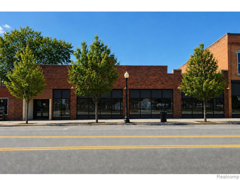 122 S Clinton Street — photo