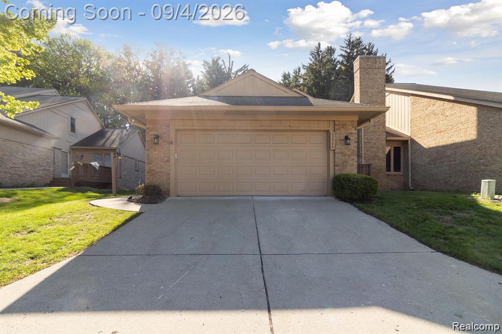 22300 River Ridge Trail — photo