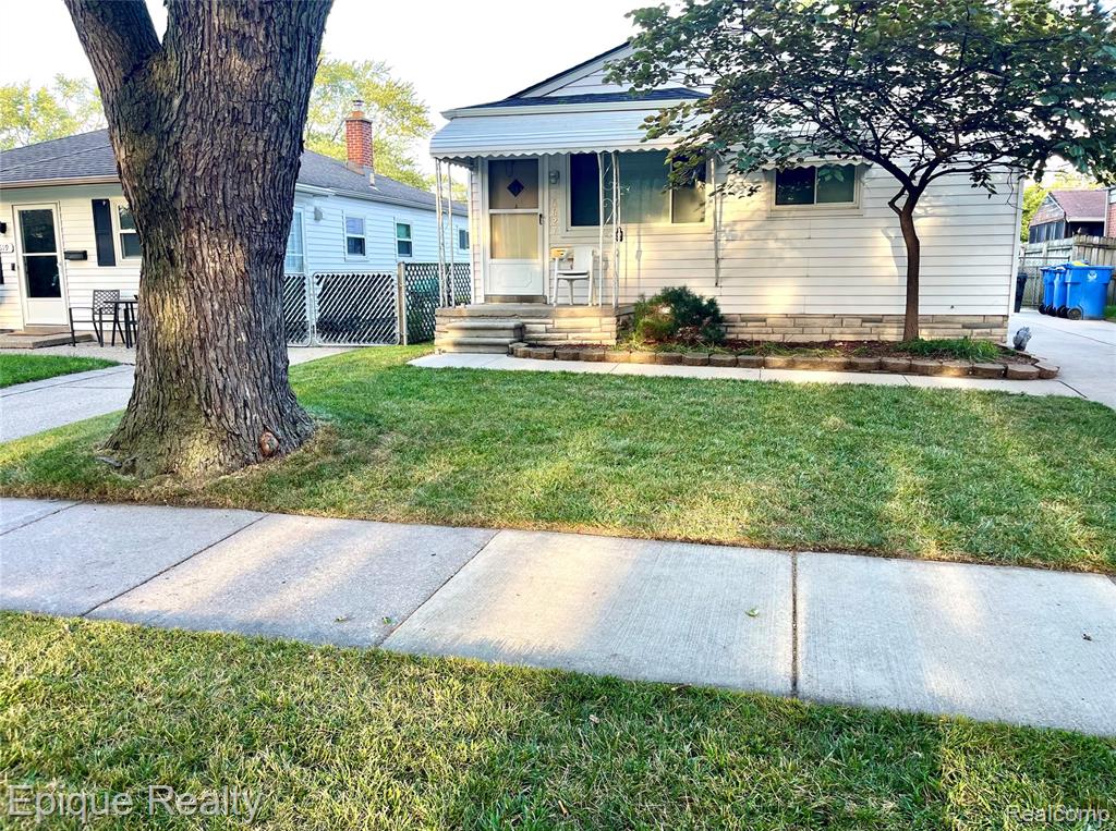 5627 Clippert Street — photo