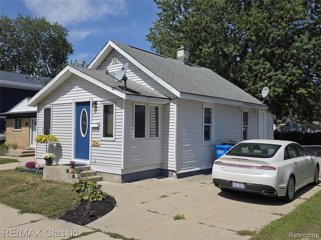 324 W Hudson Avenue — photo