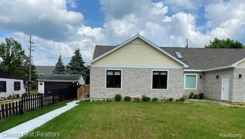 3121 Cherry Tree Lane — photo