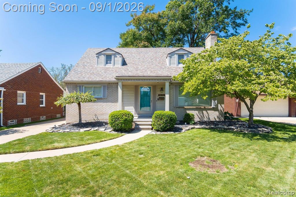 1682 Sherwood Court — photo