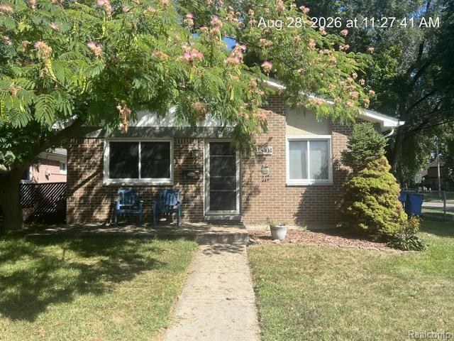 25404 N Dartmouth Street — photo
