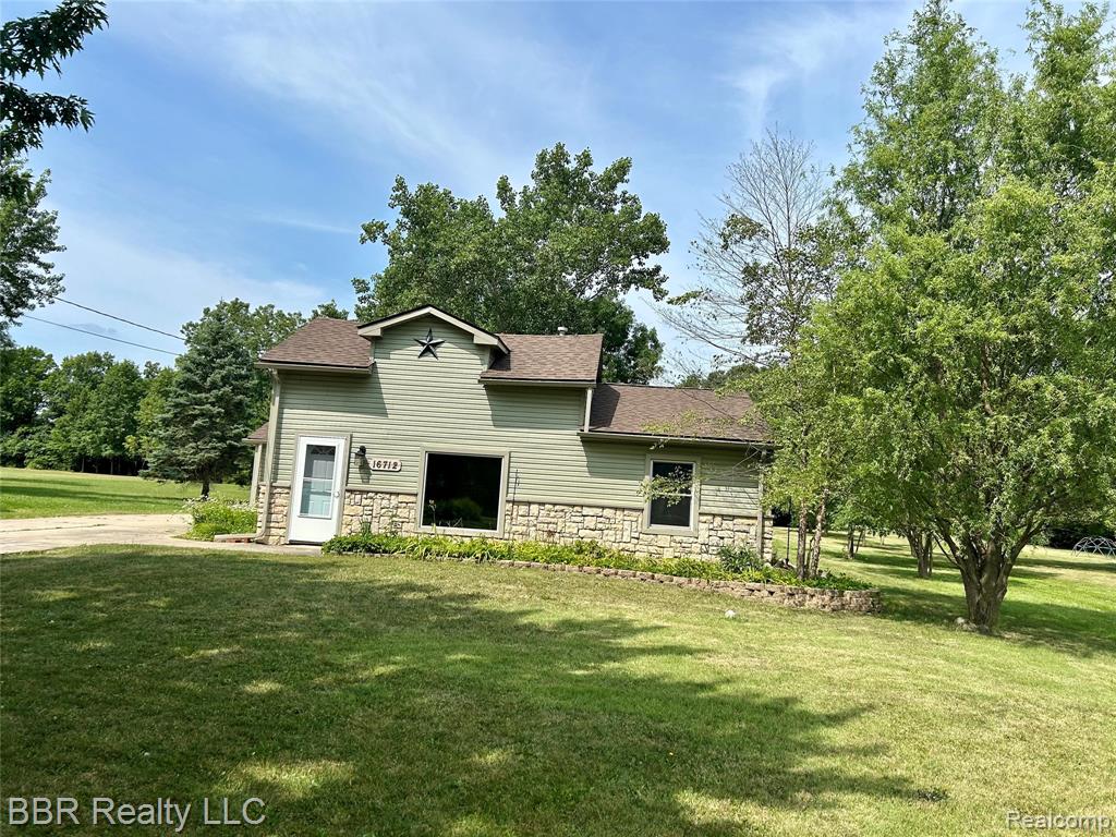 16712 Helen Street — photo