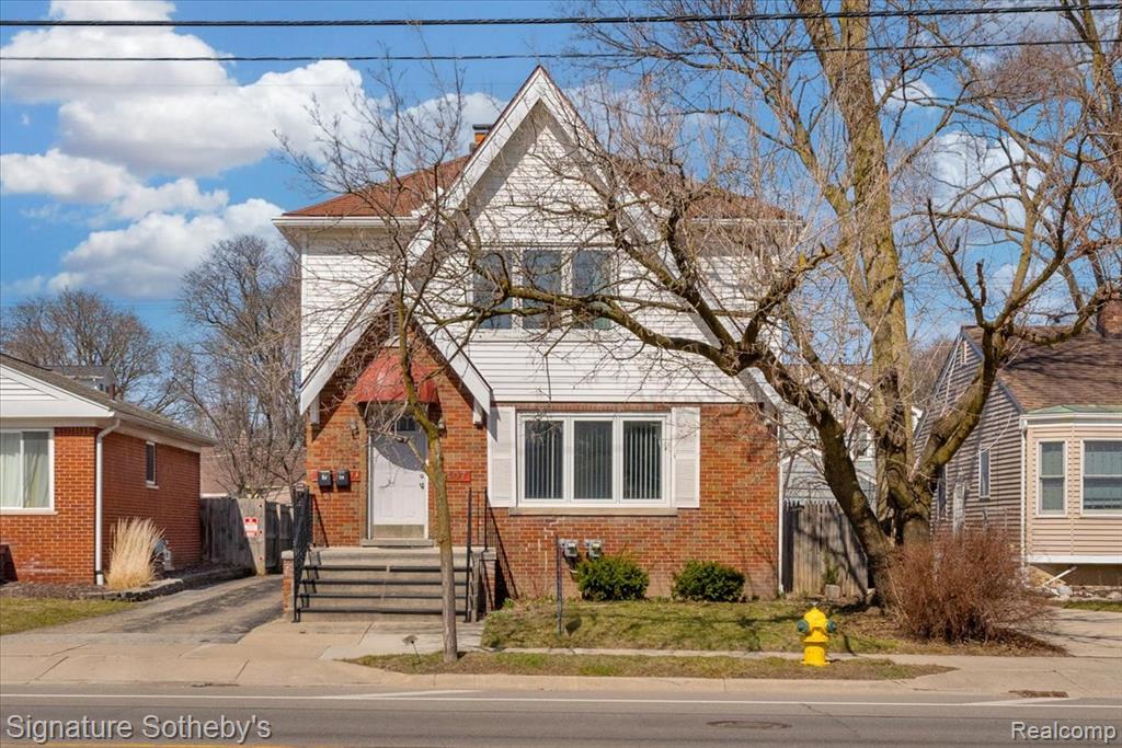 1407 E 14 Mile Rd Unit #2 — photo