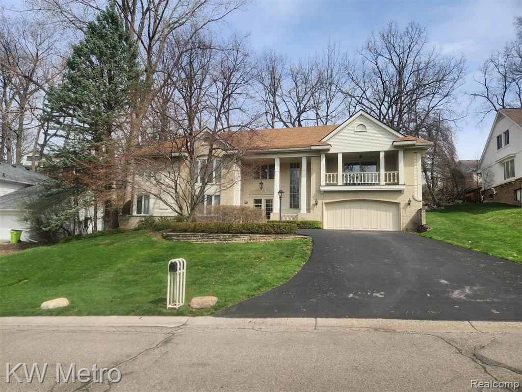 3086 Bloomfield Park — photo