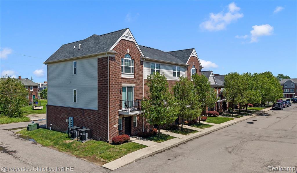 281 E Palmer Street 7 — photo