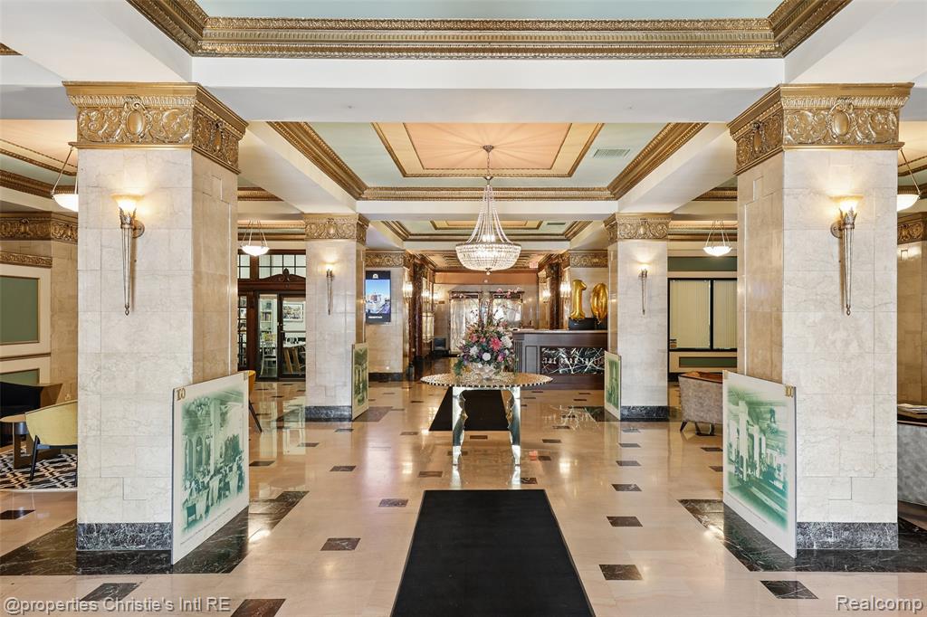 15 E Kirby Street 317 — photo