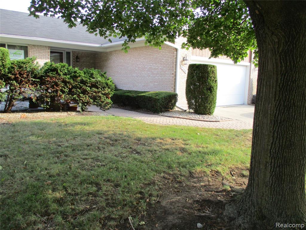 42108 E Edward Drive — photo