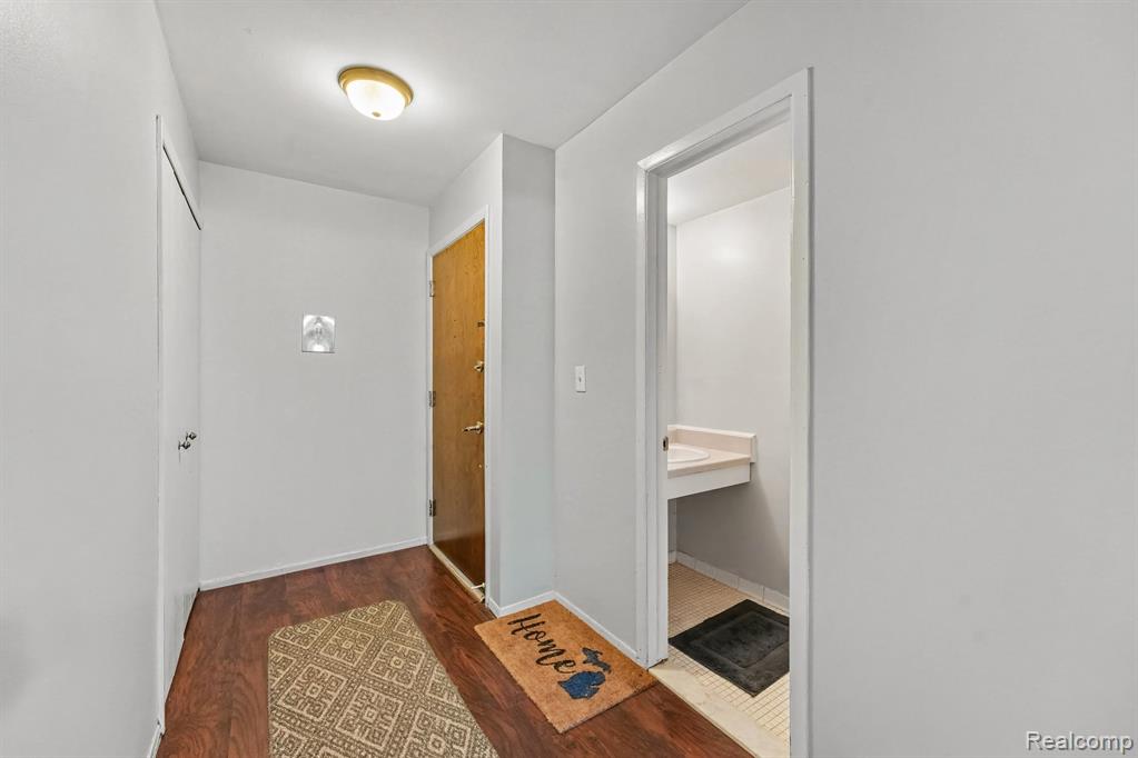 1683 Riverside Drive #2, Rochester Hills, MI 48309 — photo 3