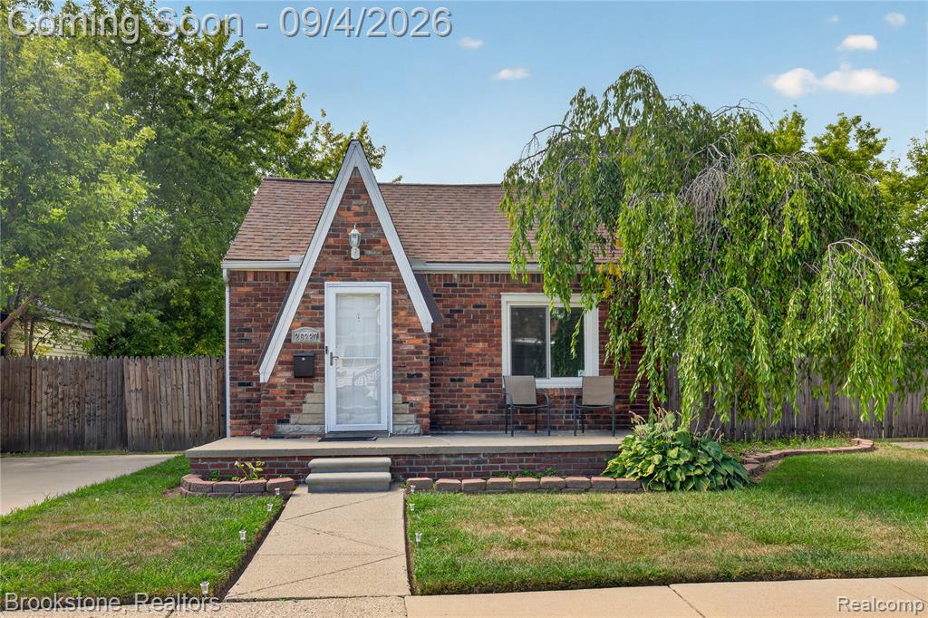 26227 Clancy Street — photo