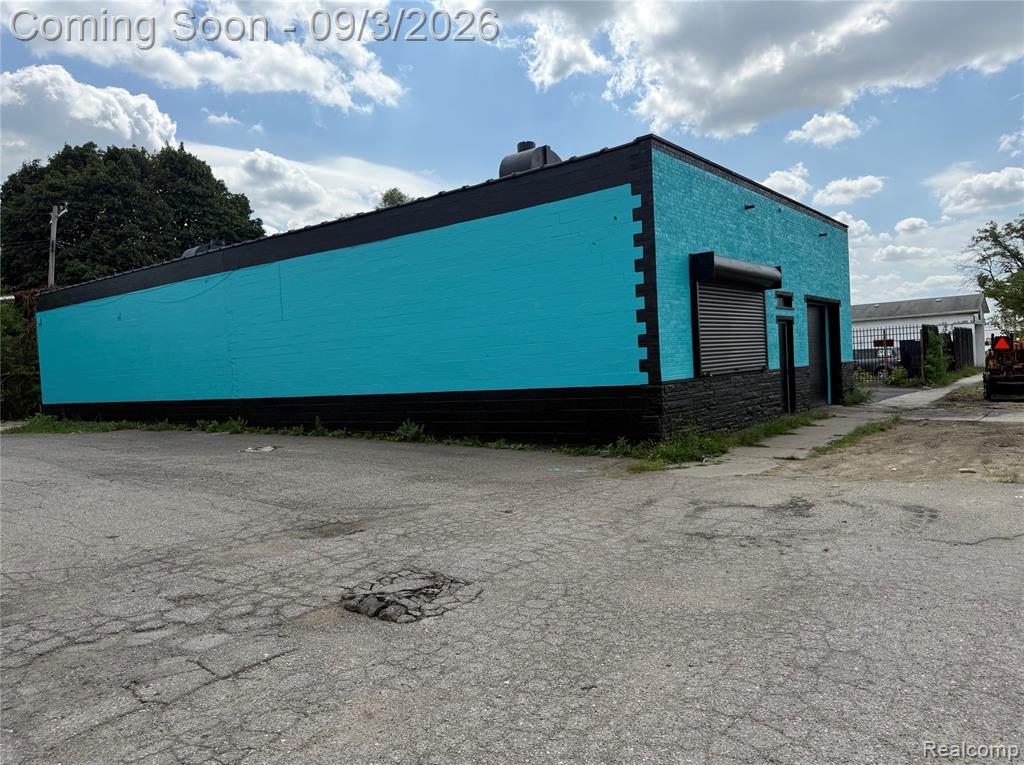 11392 Greenfield Road — photo