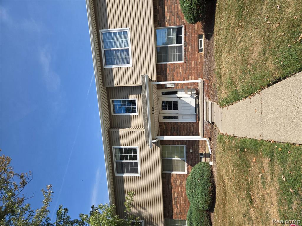 1160 Catalpa Drive — photo
