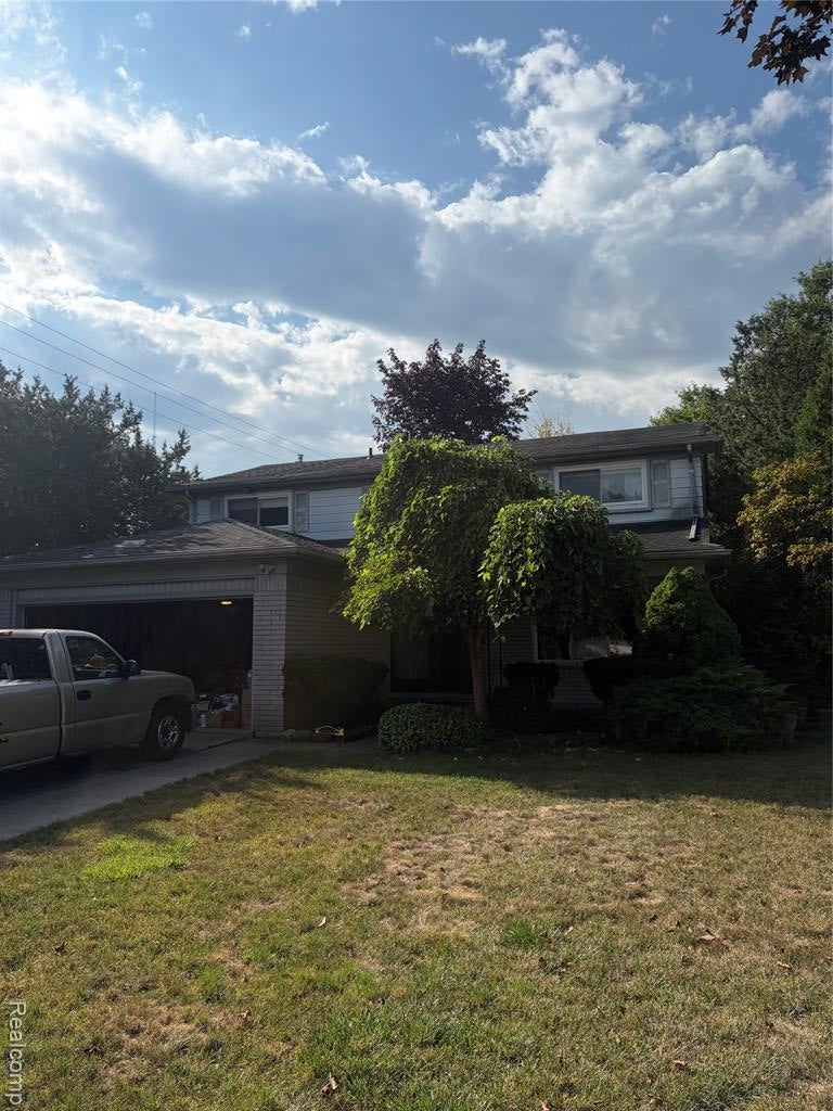 18175 Maryland Drive — photo