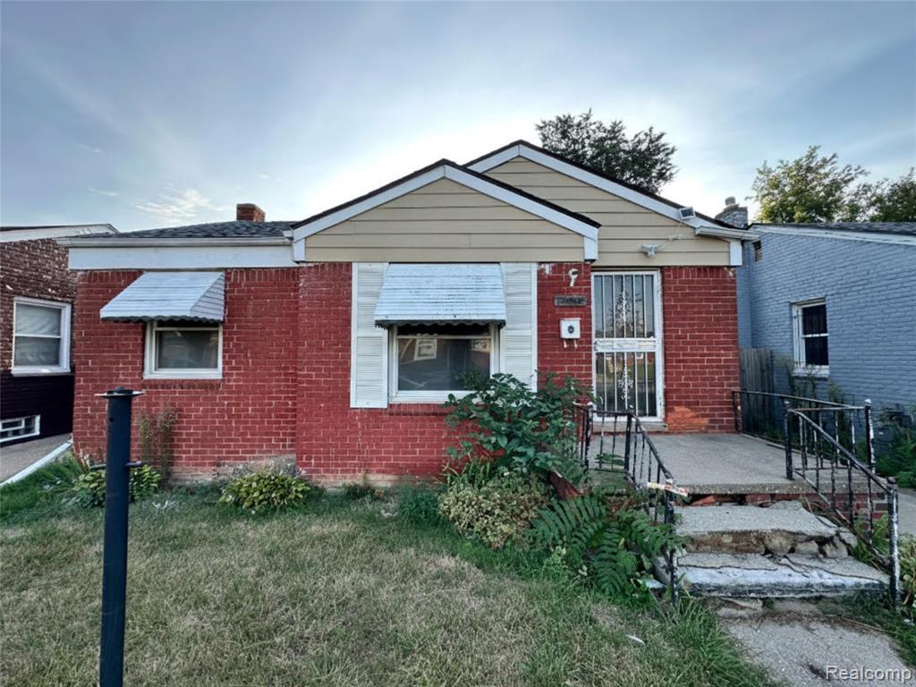 17210 Hoover Street — photo