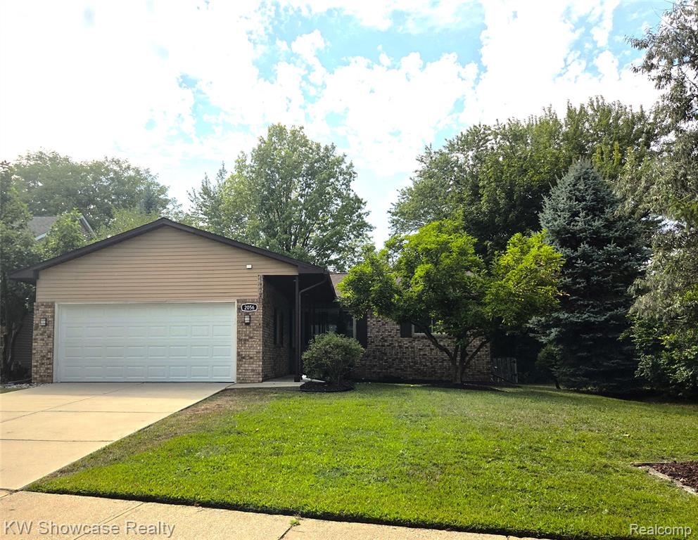 2056 Brookfield Street — photo
