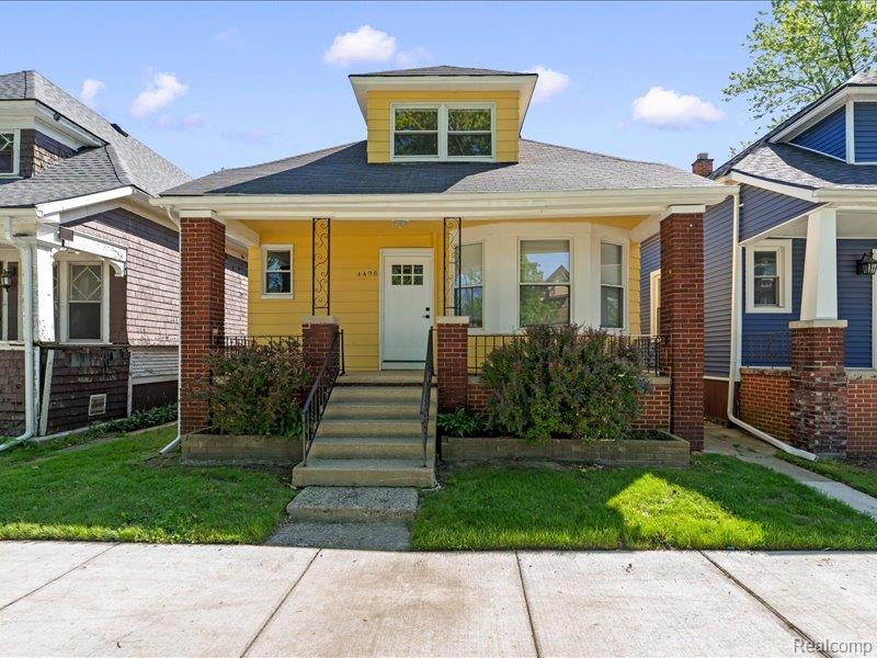 4498 Fischer Street — photo