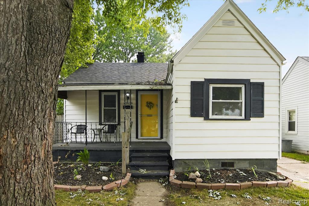 27036 Townley Street — photo