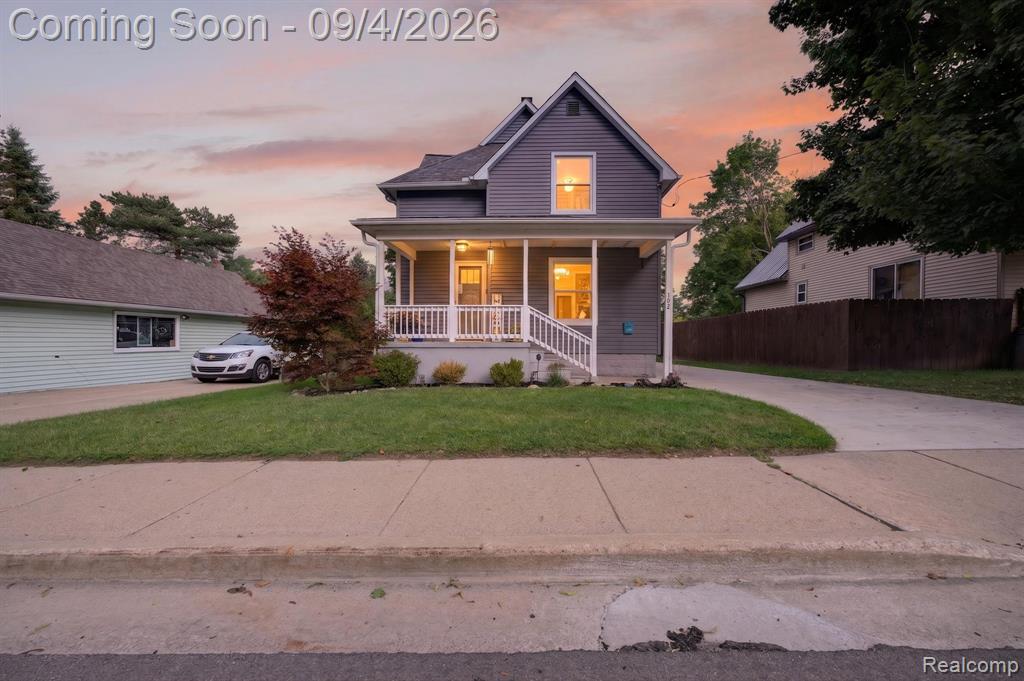 300 N Mill Street — photo