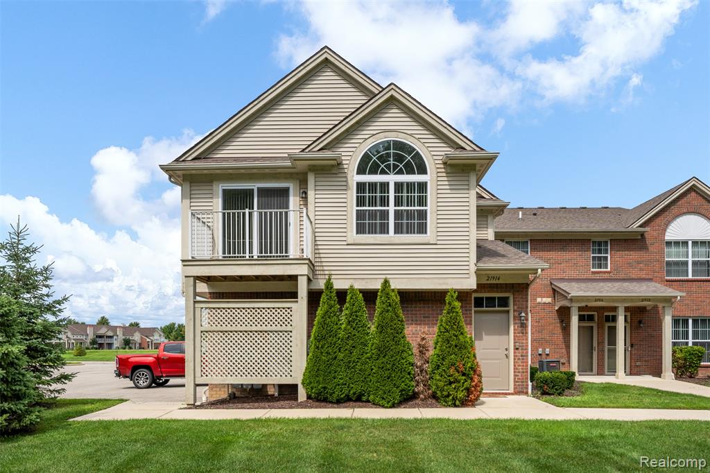 21914 Aberdeen Drive 30 — photo
