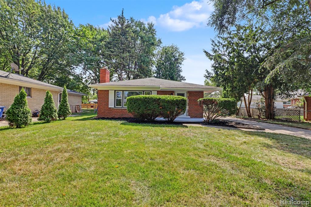 25175 W Chicago Street — photo