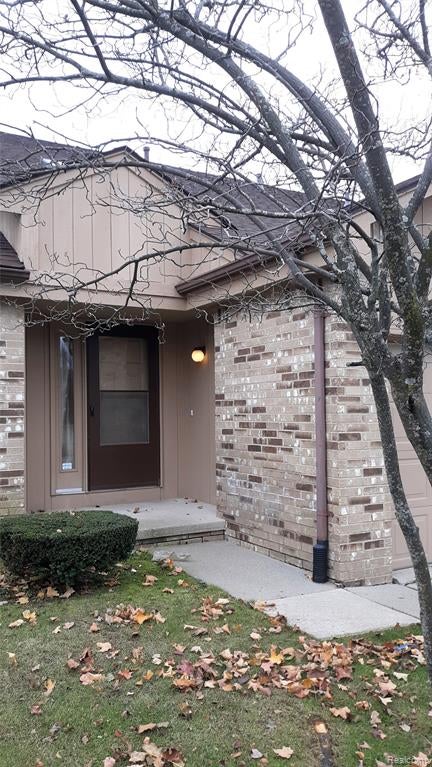 2266 Heritage Pointe Drive — photo