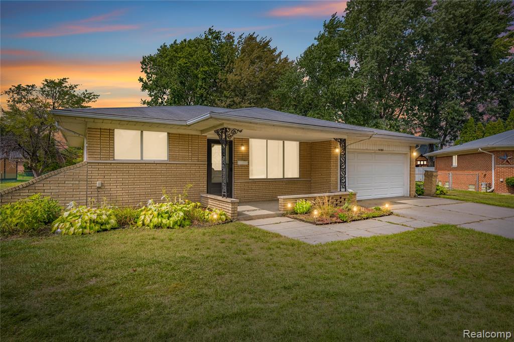 14707 Howell Court — photo
