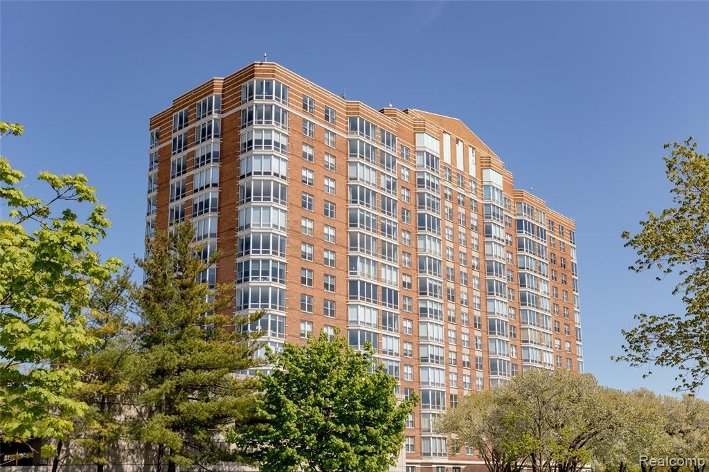 250 E Harbortown Drive 508 — photo