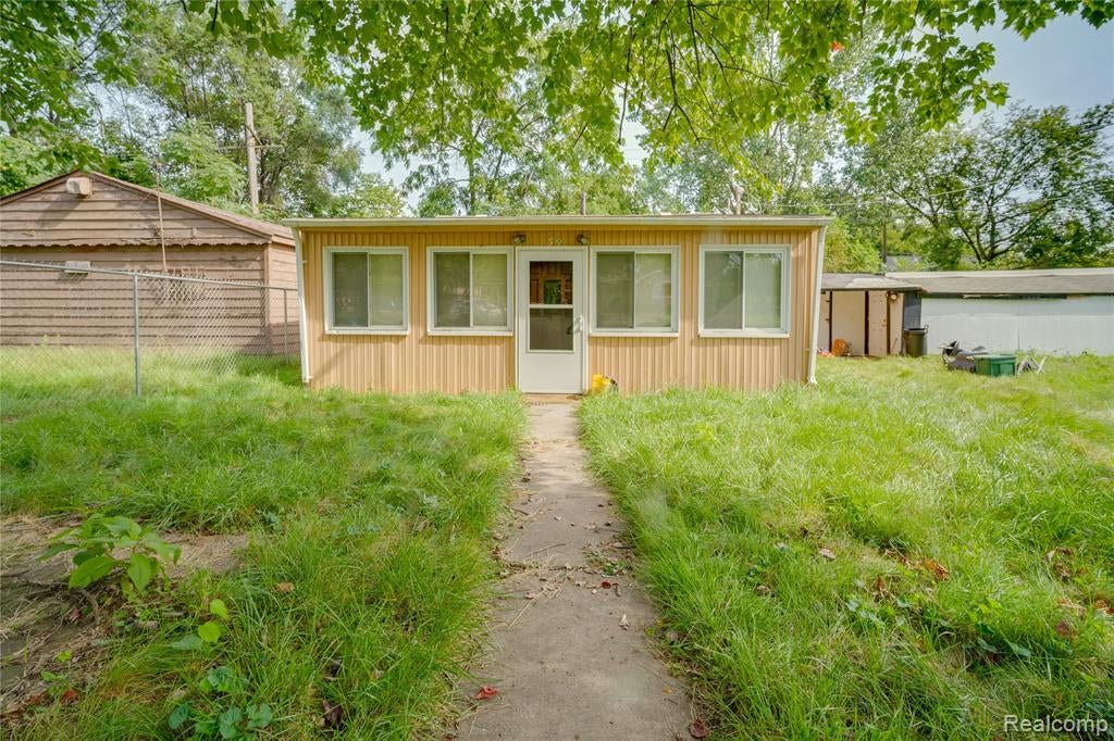 39 Cherrygrove Street — photo