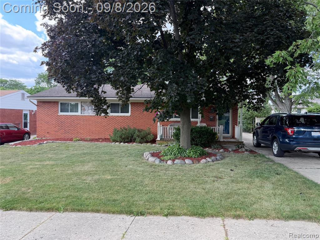 31524 Windsor Street — photo