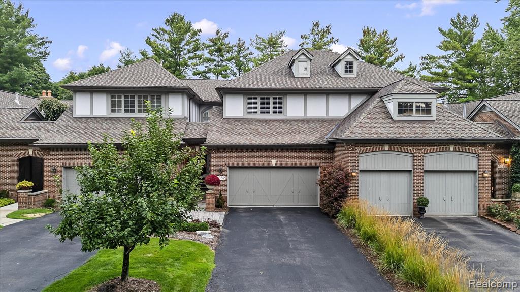 4082 Cranbrook Court — photo