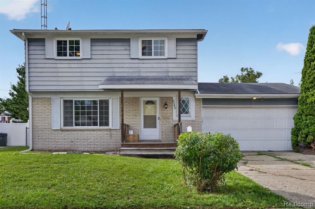 5240 Oakview Drive — photo