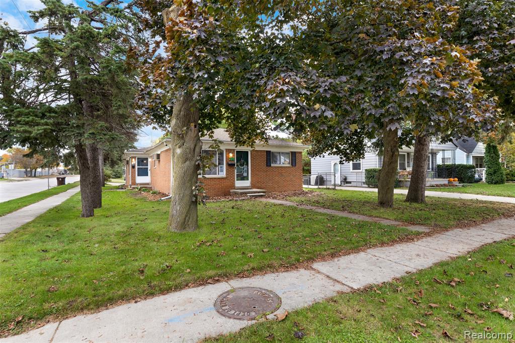 798 Adams Street — photo