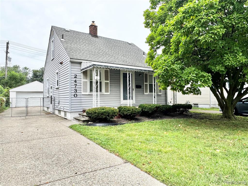 24730 Oxford Street — photo